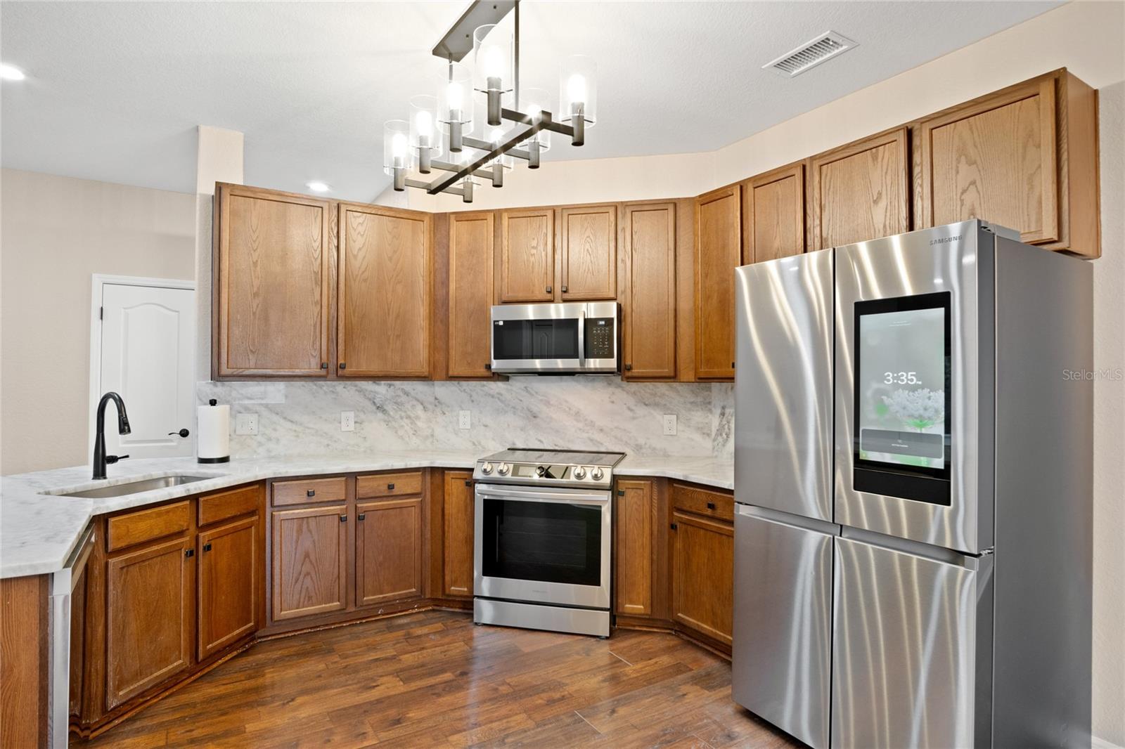 Image 12 of 40 For 6246 Silver Leaf Lane