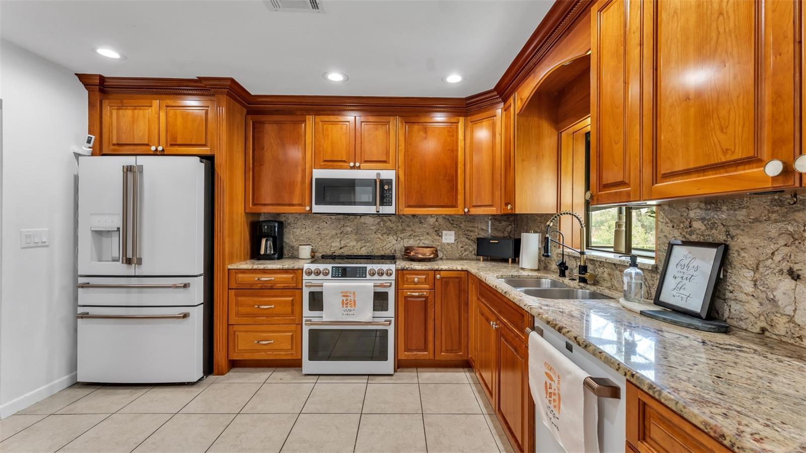 Image 11 of 62 For 4216 Forest Hills Drive