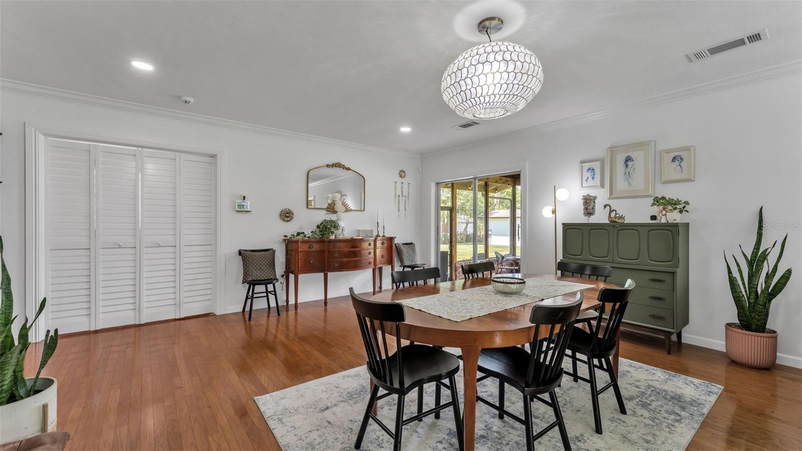 Image 17 of 62 For 4216 Forest Hills Drive