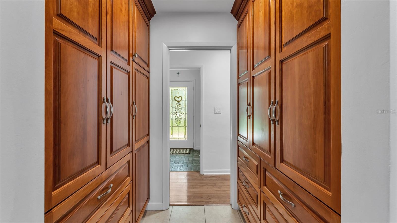 Image 9 of 62 For 4216 Forest Hills Drive