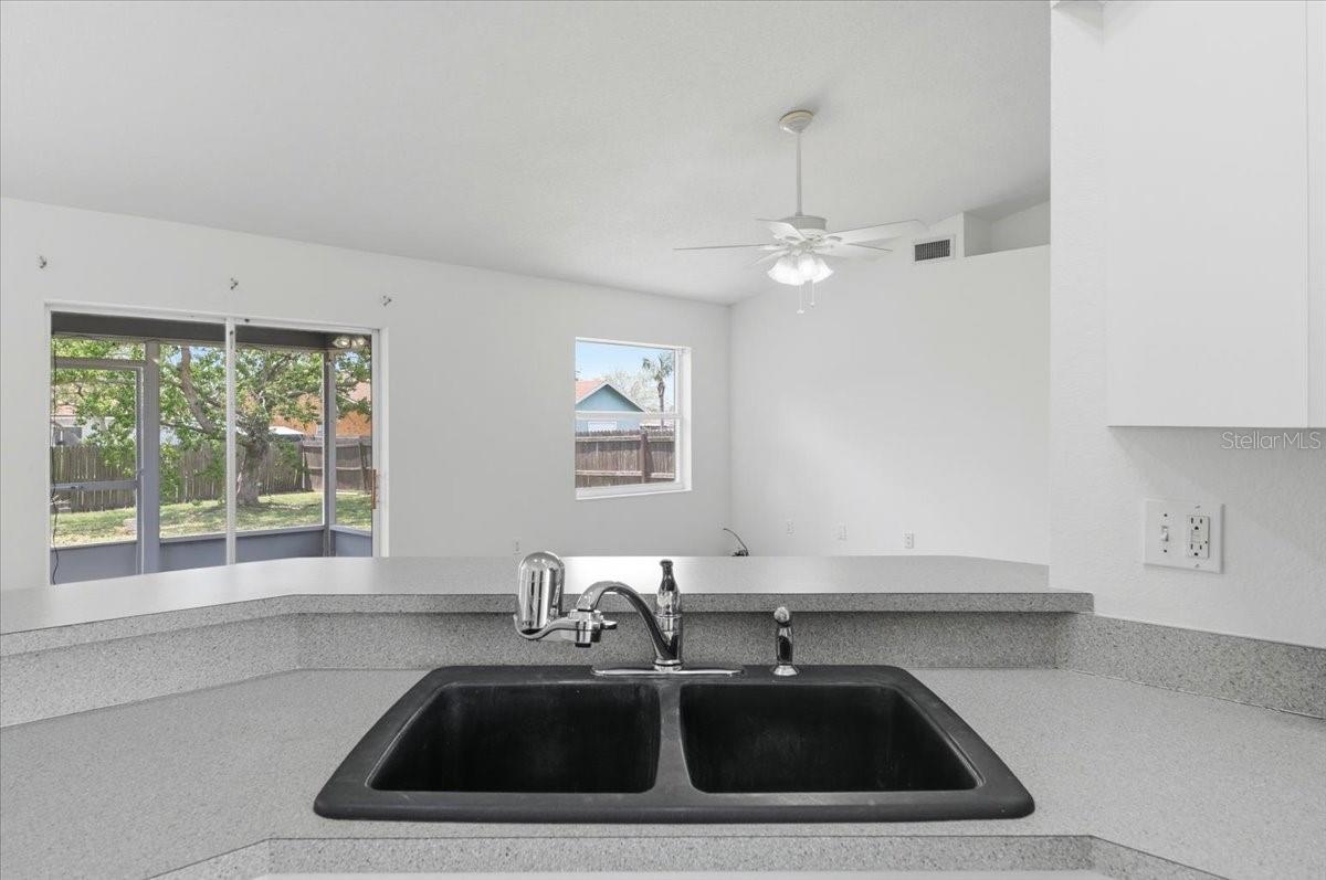 Image 13 of 44 For 3221 Merlot Drive
