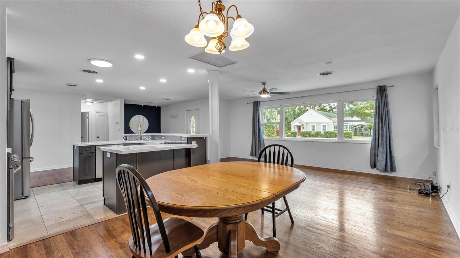 Image 15 of 51 For 208 Prado Place