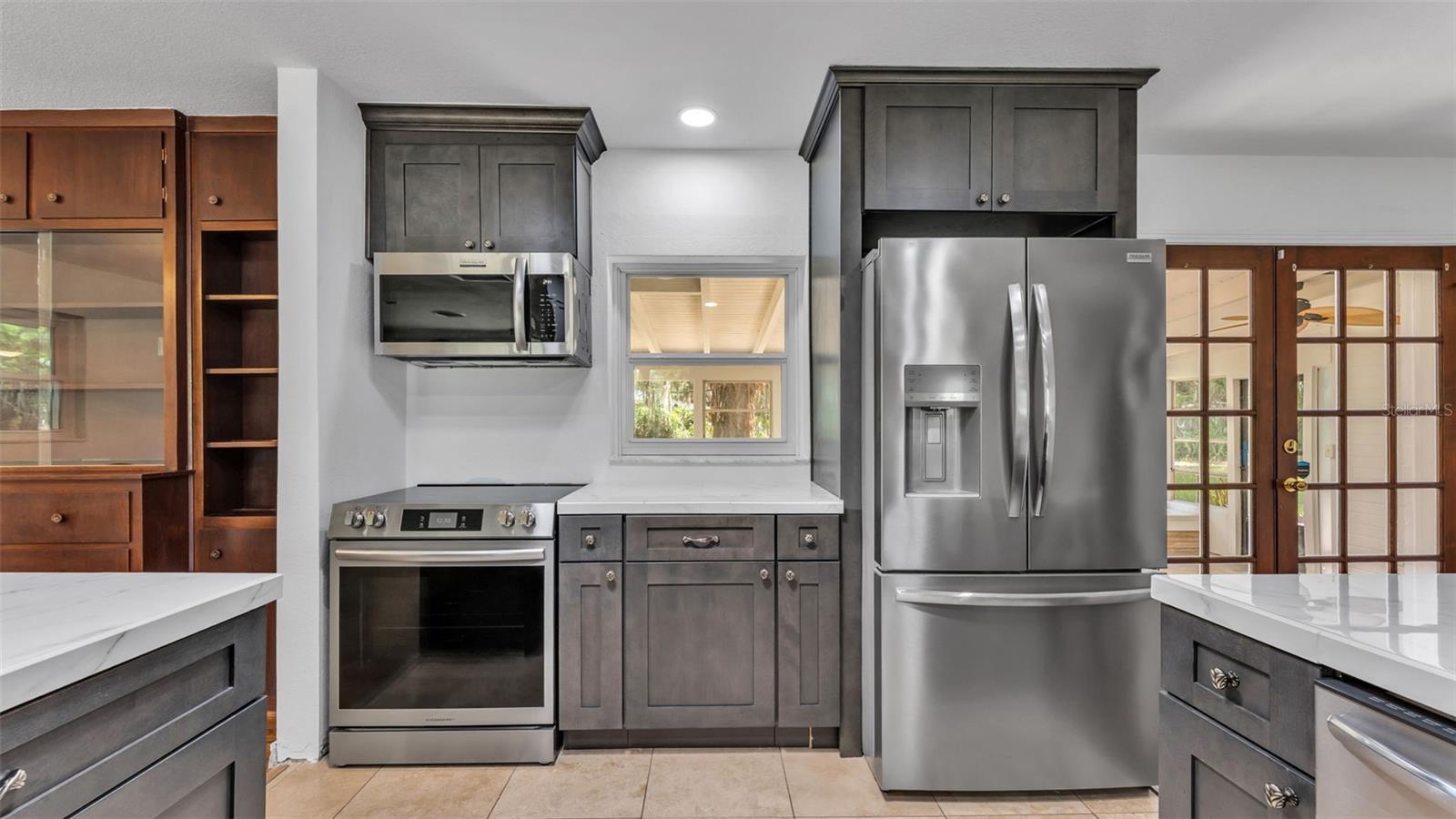 Image 20 of 51 For 208 Prado Place