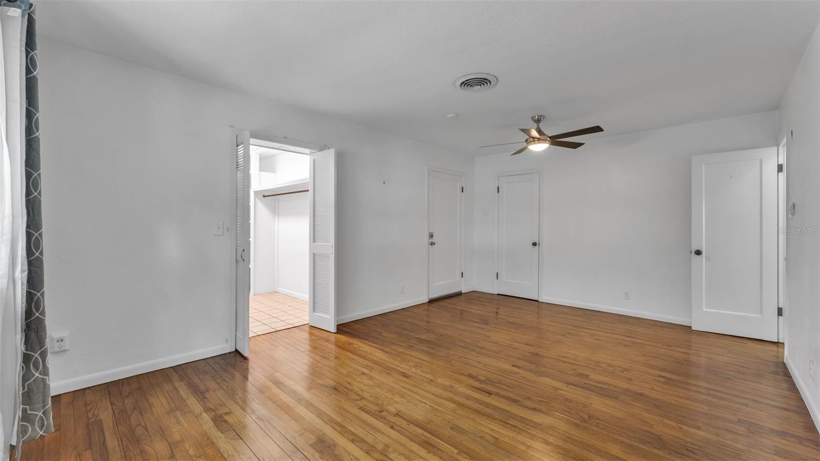 Image 29 of 51 For 208 Prado Place