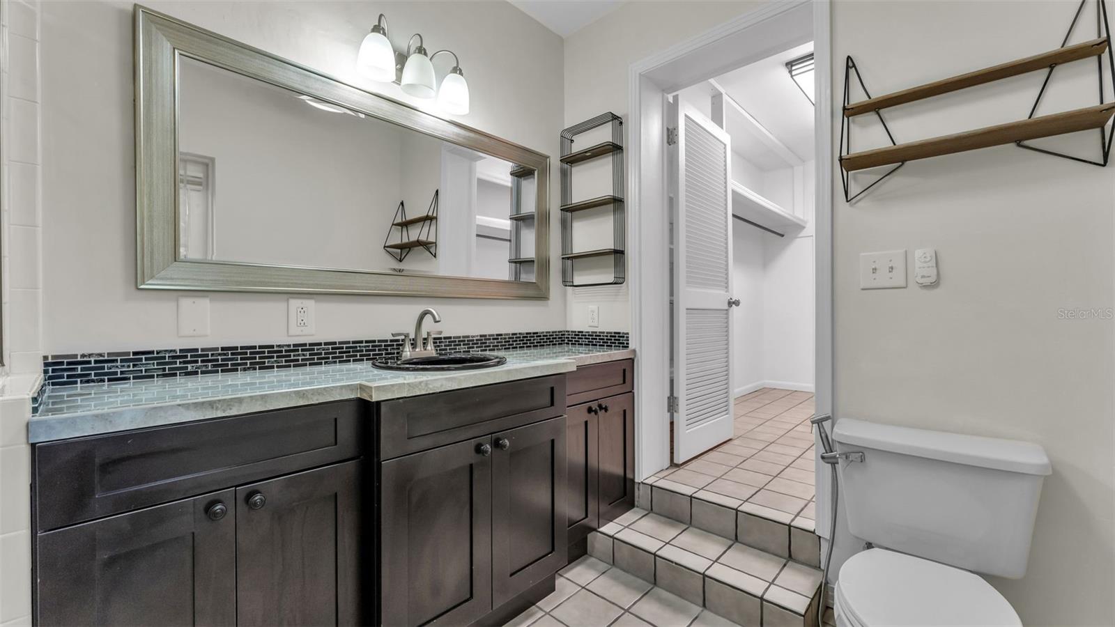 Image 34 of 51 For 208 Prado Place