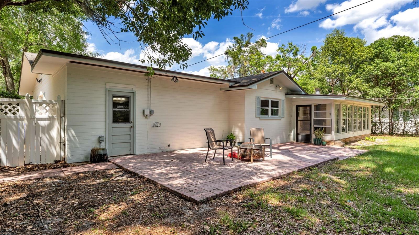 Image 44 of 51 For 208 Prado Place