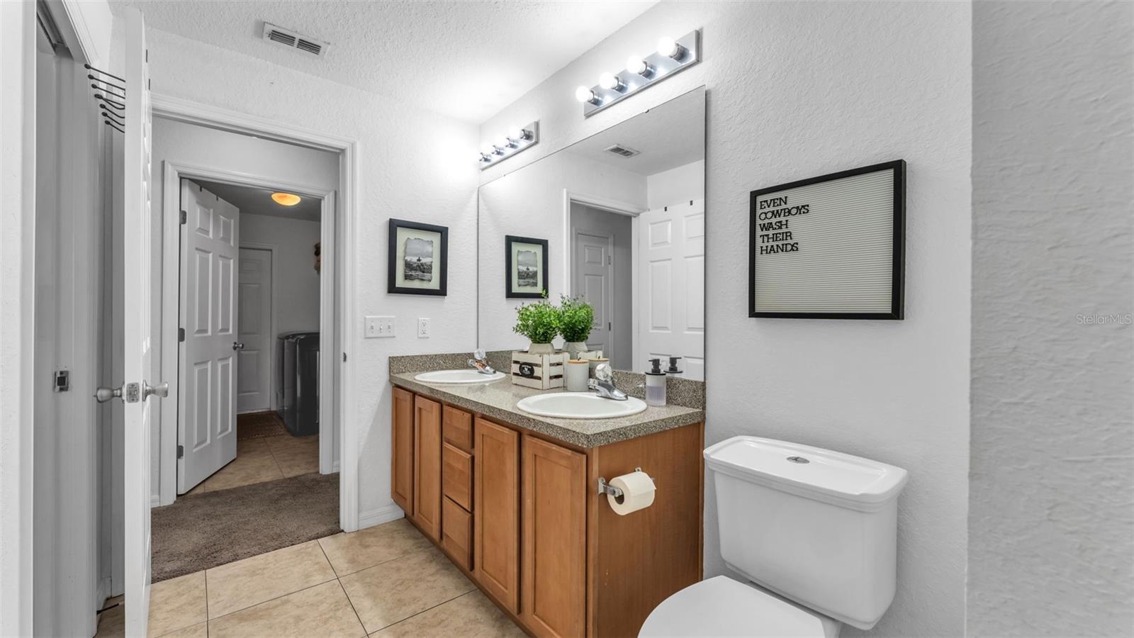 Image 27 of 47 For 6146 Mission Drive