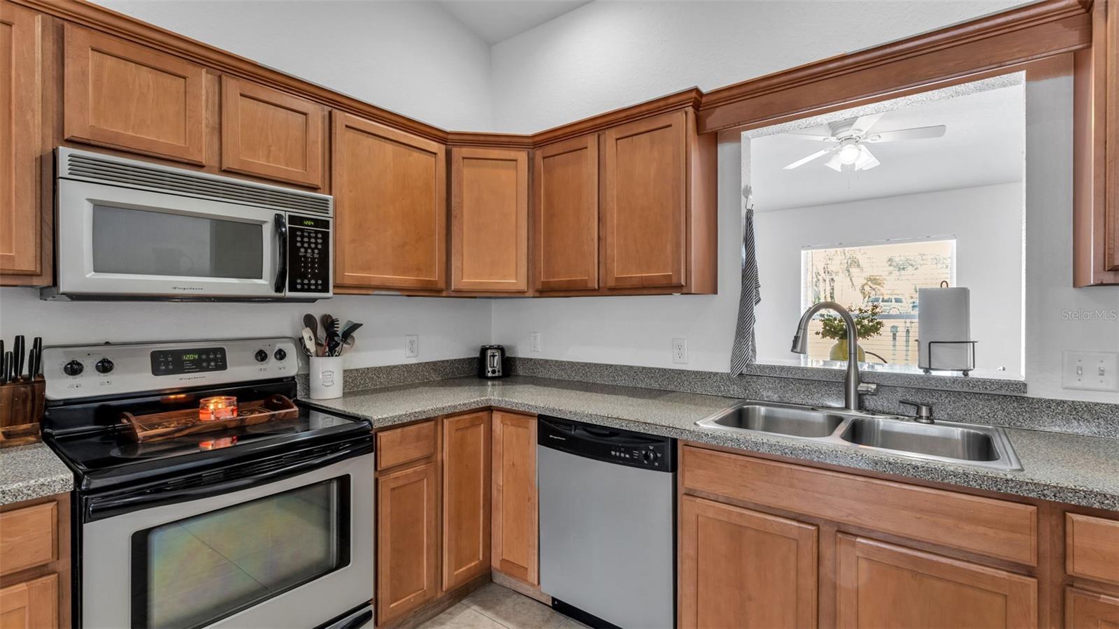Image 8 of 47 For 6146 Mission Drive