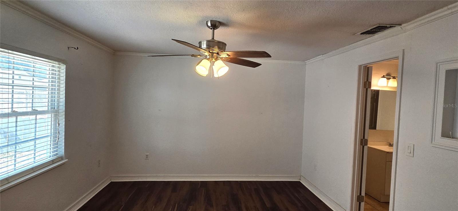 Image 23 of 49 For 1113 Cinnamon Way E