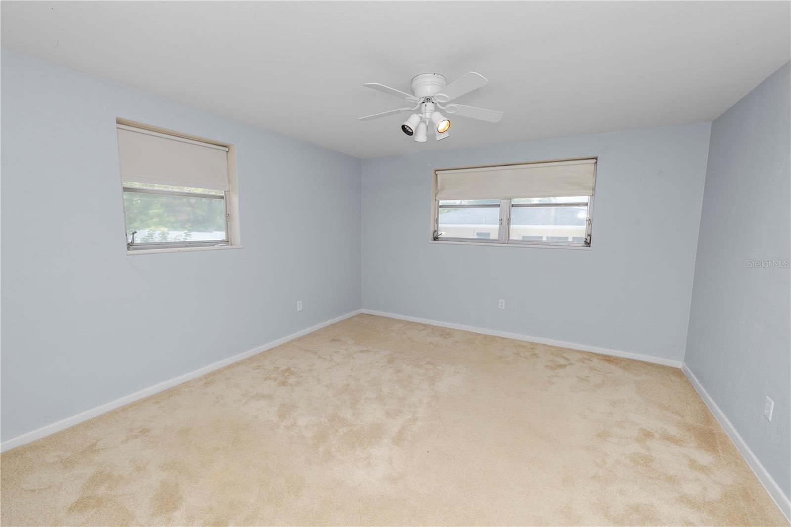 Image 26 of 97 For 2215 Woodbine Avenue