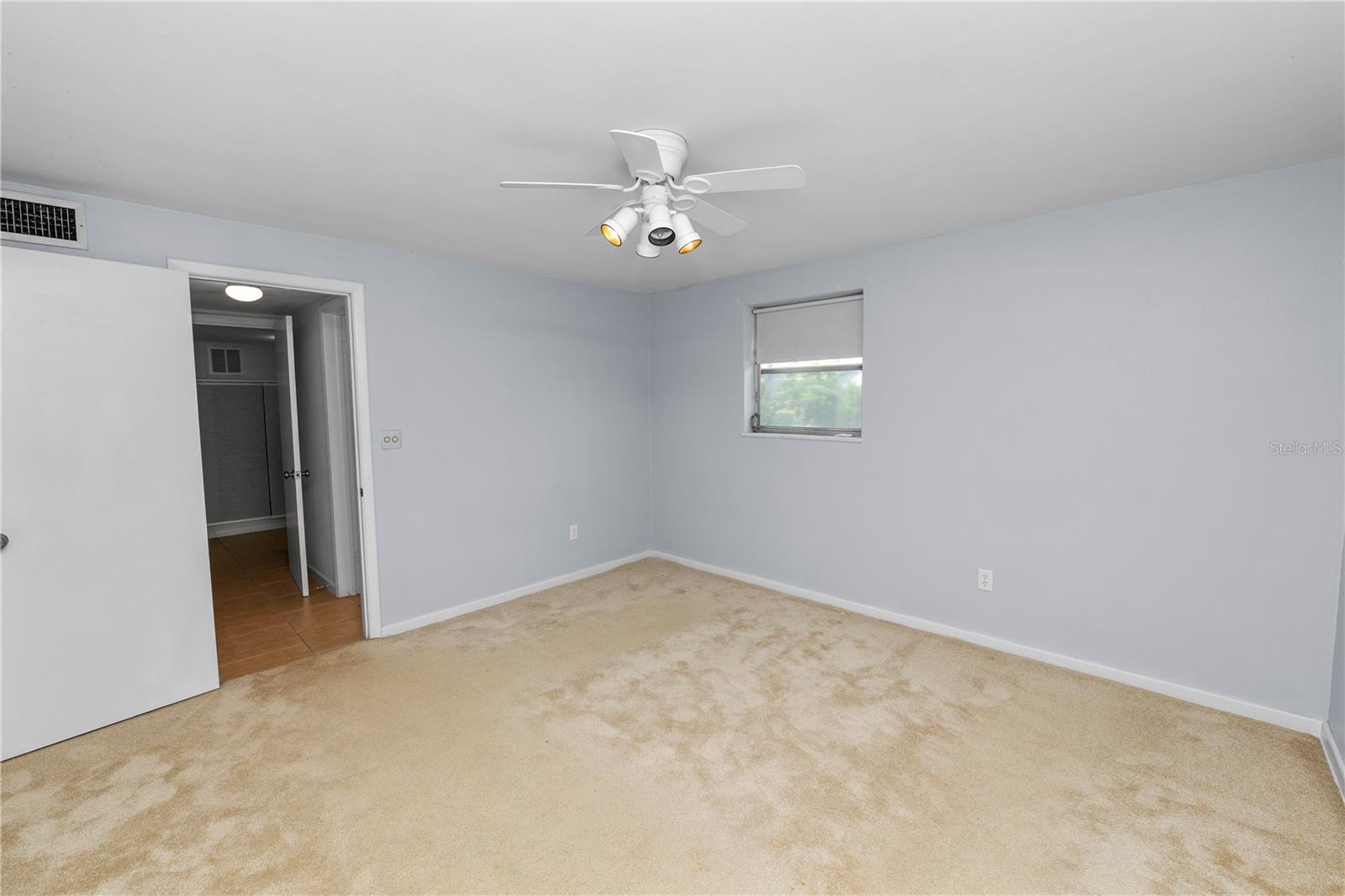 Image 27 of 97 For 2215 Woodbine Avenue