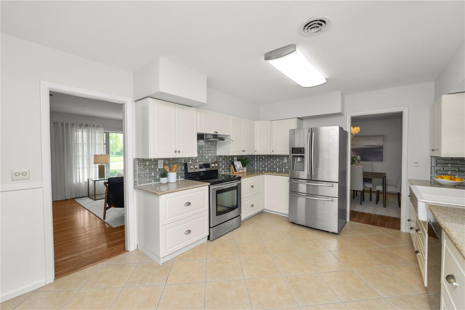 Image 32 of 97 For 2215 Woodbine Avenue