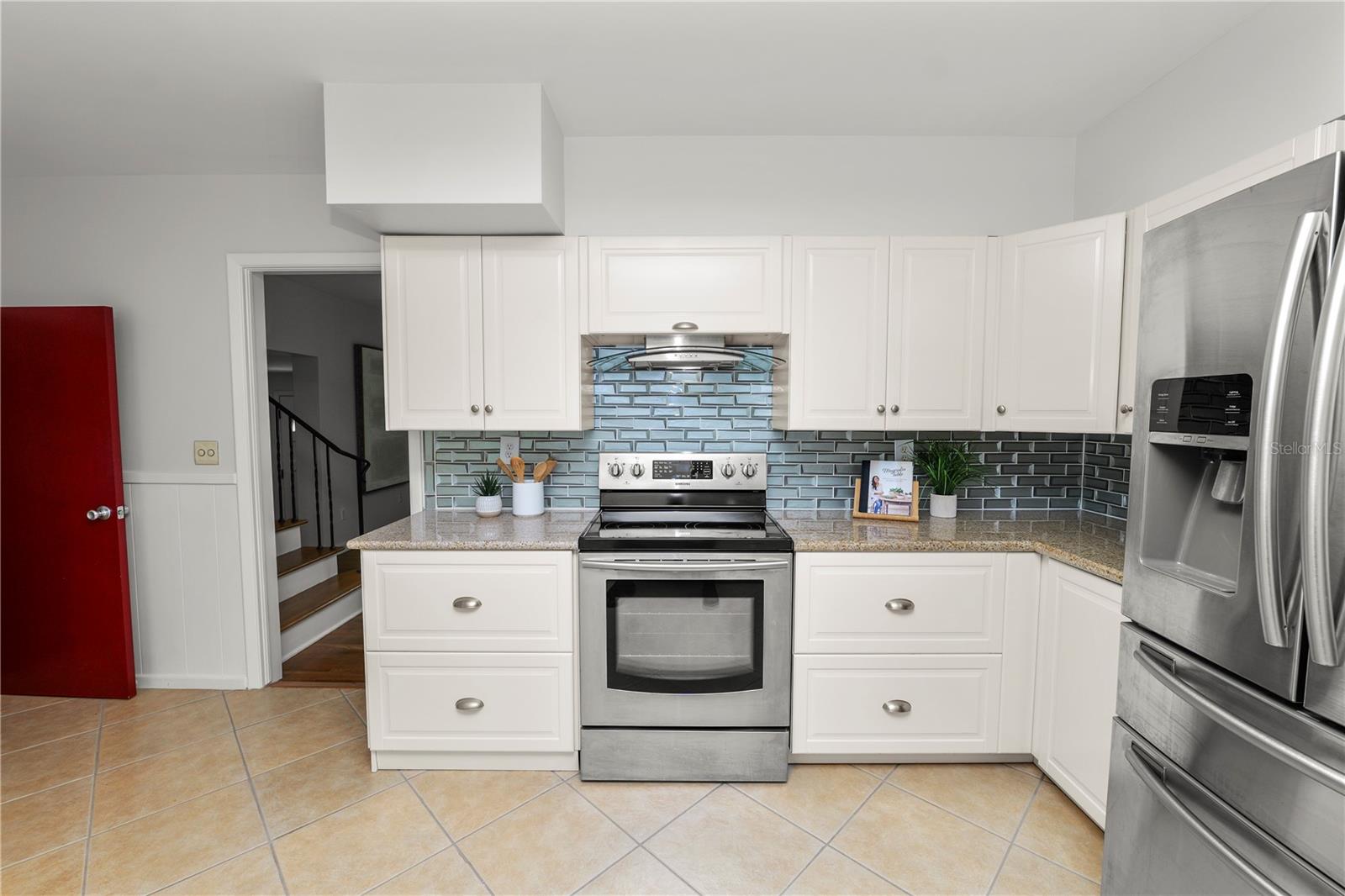 Image 37 of 97 For 2215 Woodbine Avenue