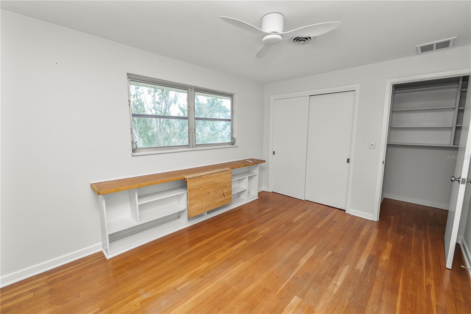 Image 45 of 97 For 2215 Woodbine Avenue
