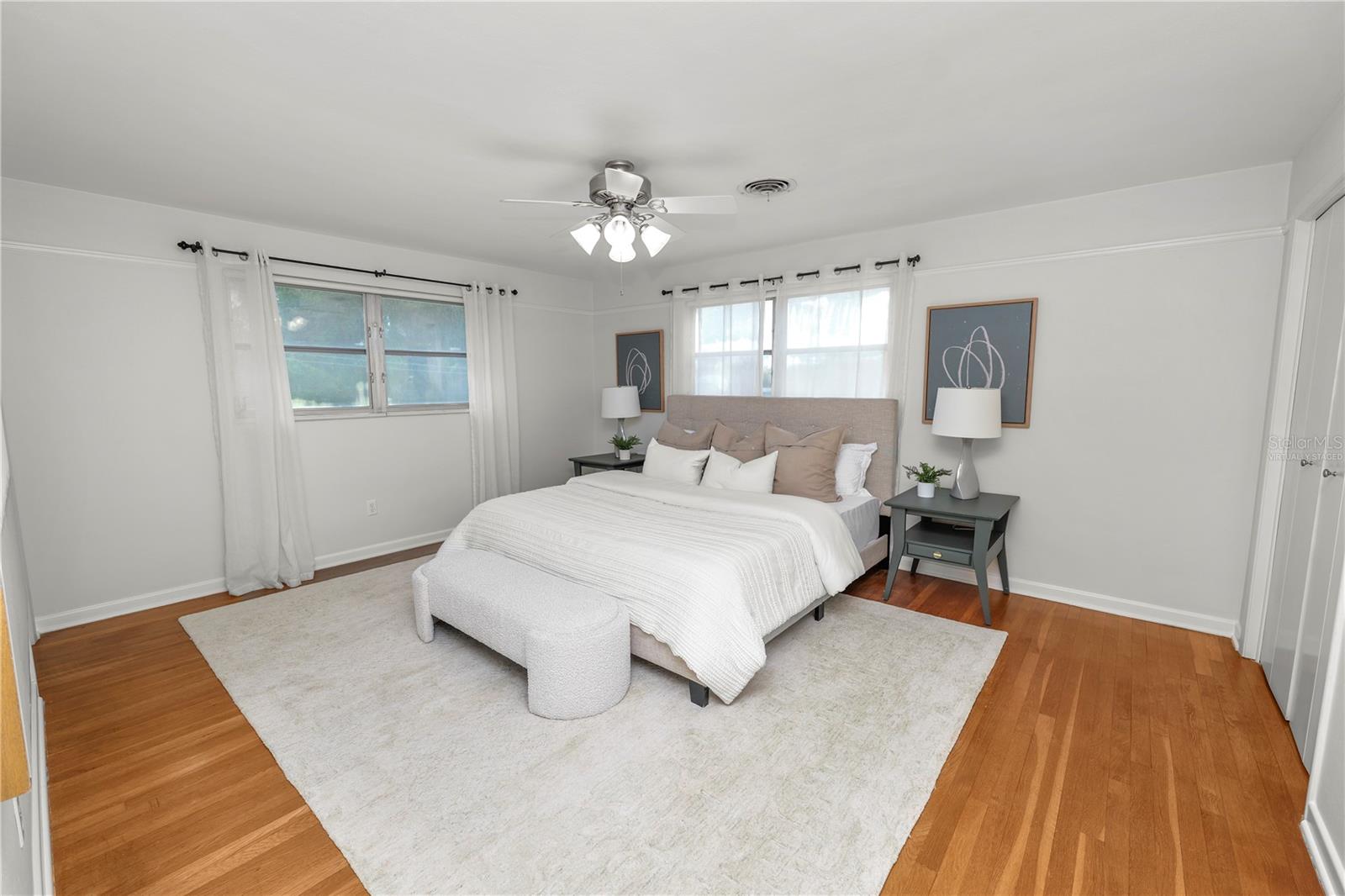 Image 46 of 97 For 2215 Woodbine Avenue