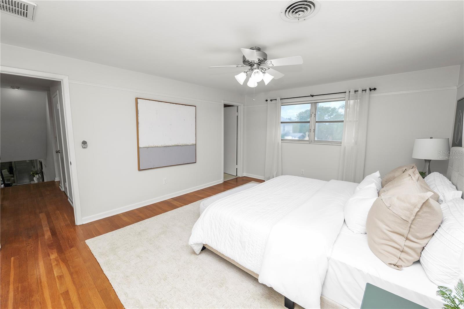 Image 47 of 97 For 2215 Woodbine Avenue