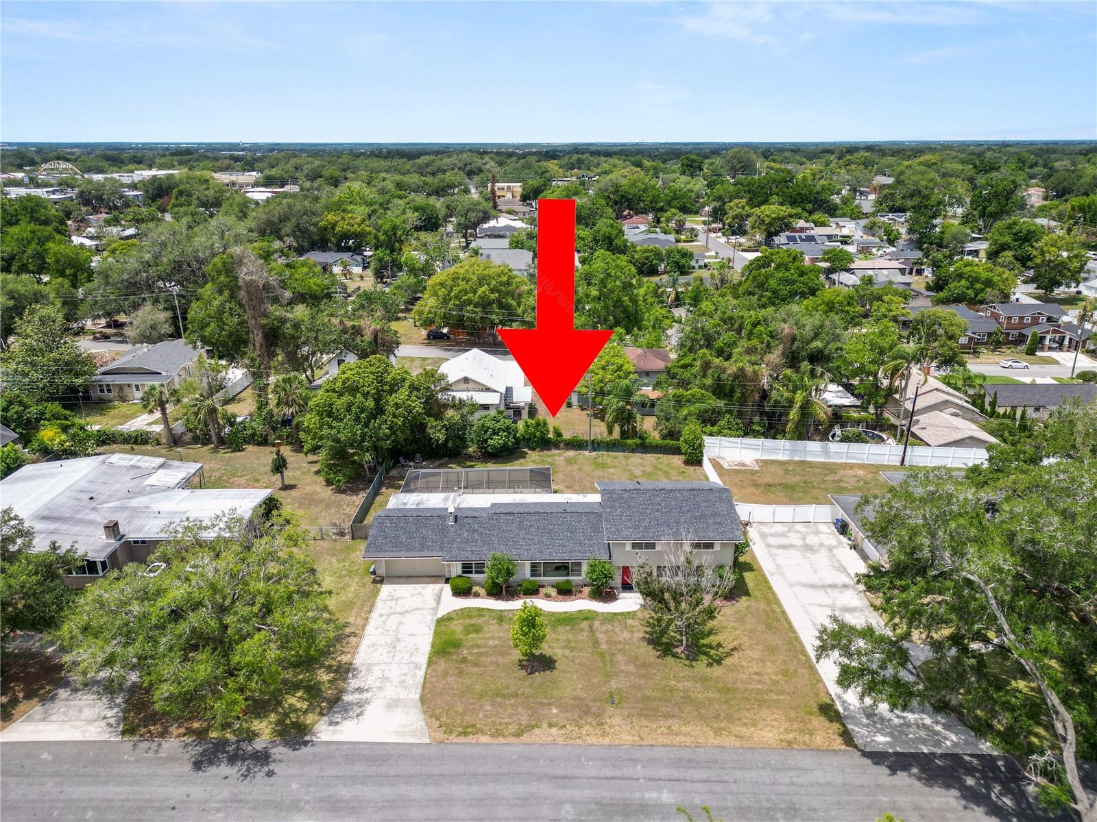 Image 76 of 97 For 2215 Woodbine Avenue