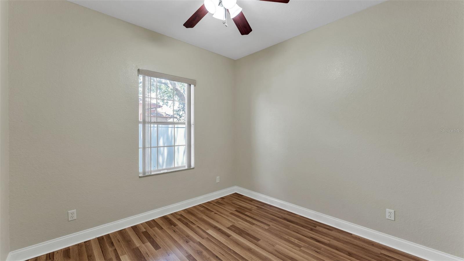 Image 21 of 38 For 112 Bentley Oaks Boulevard