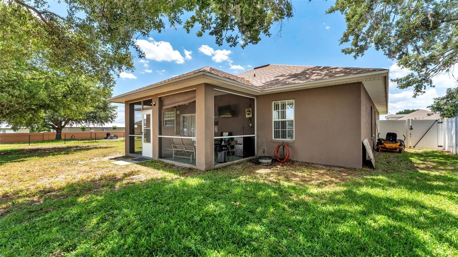 Image 28 of 38 For 112 Bentley Oaks Boulevard
