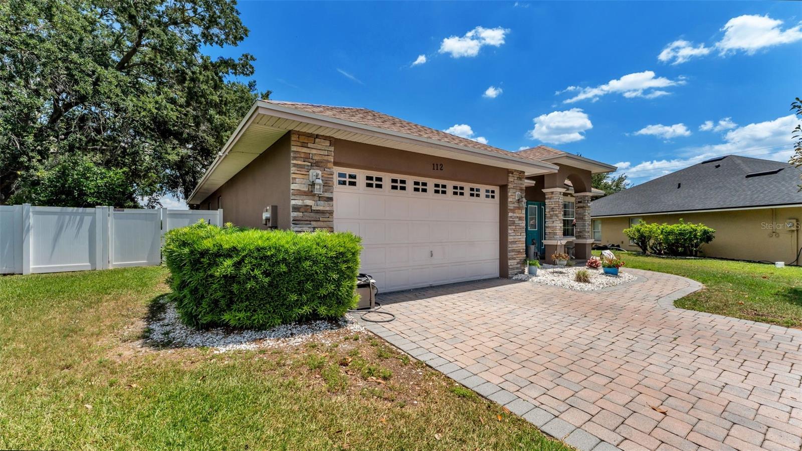 Image 31 of 38 For 112 Bentley Oaks Boulevard