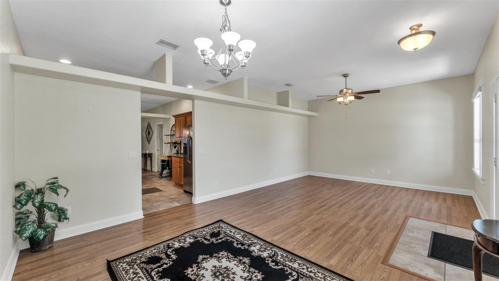 Image 4 of 38 For 112 Bentley Oaks Boulevard
