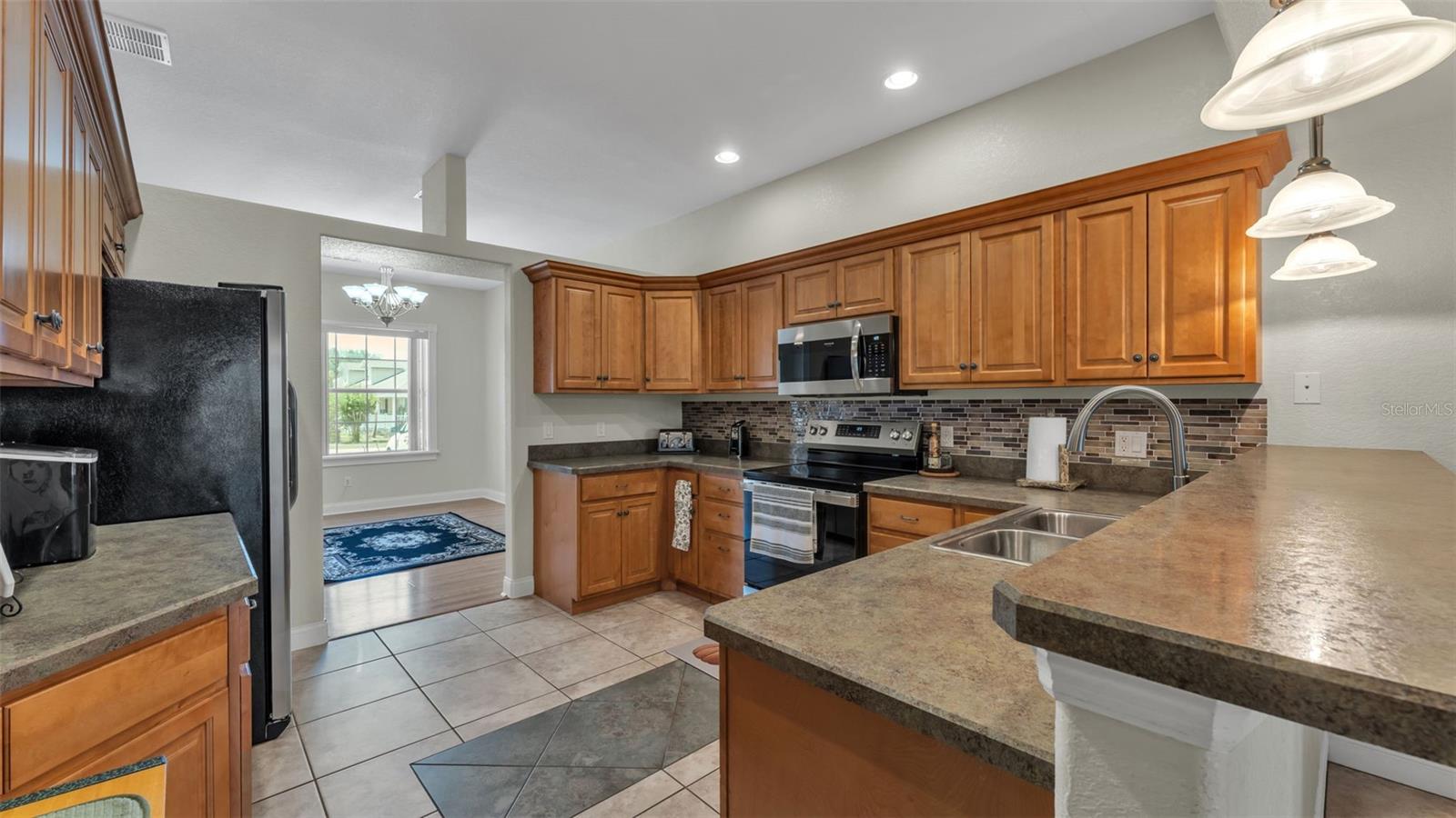 Image 6 of 38 For 112 Bentley Oaks Boulevard