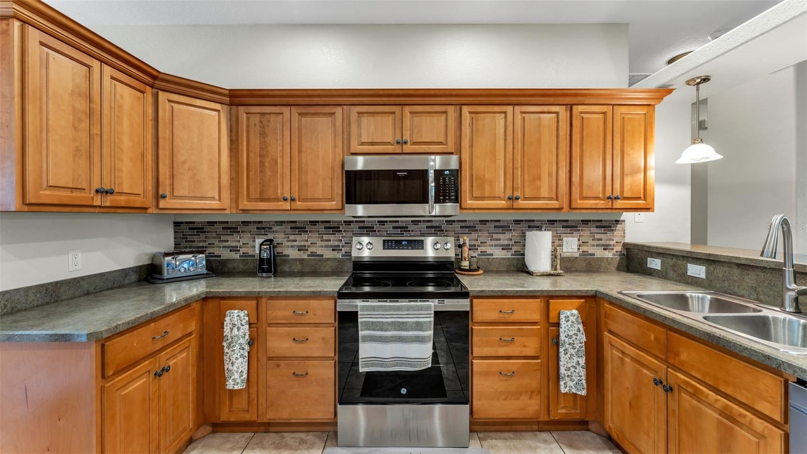 Image 9 of 38 For 112 Bentley Oaks Boulevard