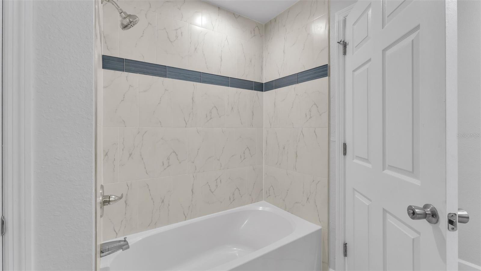 Image 11 of 22 For 7225 Hileman Drive E