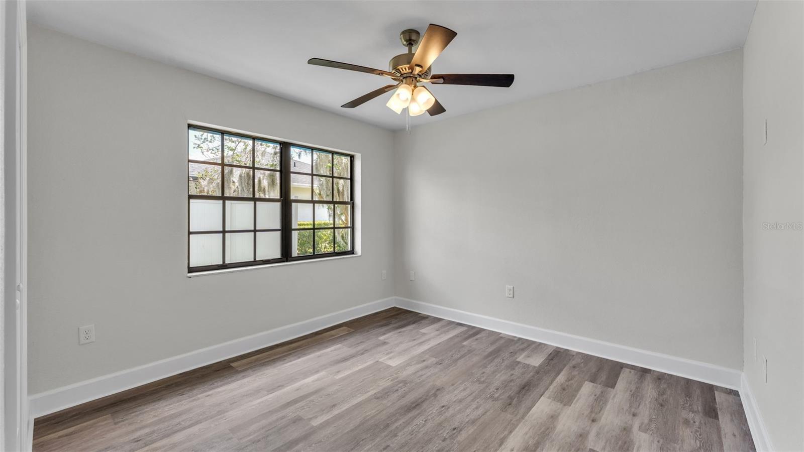 Image 13 of 22 For 7225 Hileman Drive E