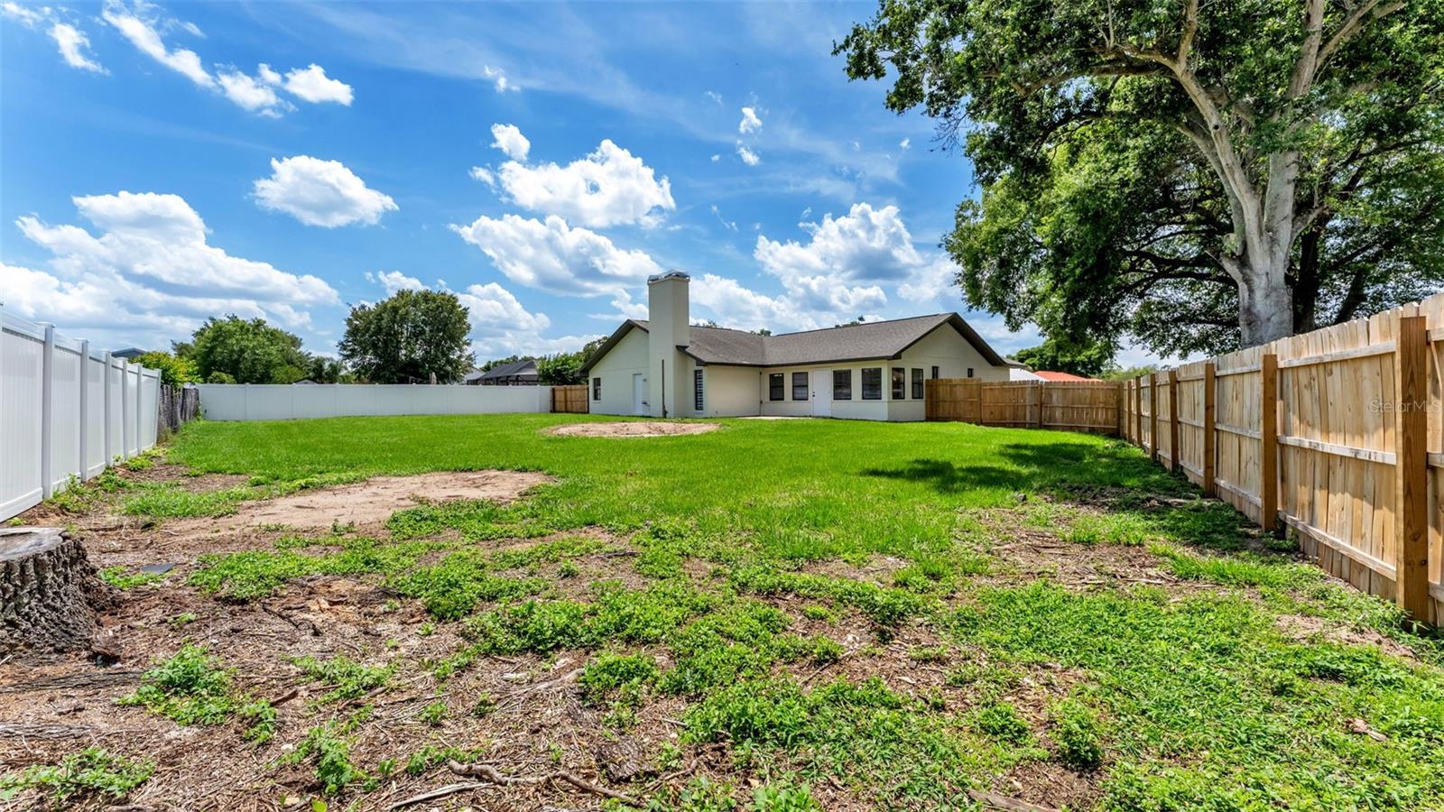 Image 20 of 22 For 7225 Hileman Drive E