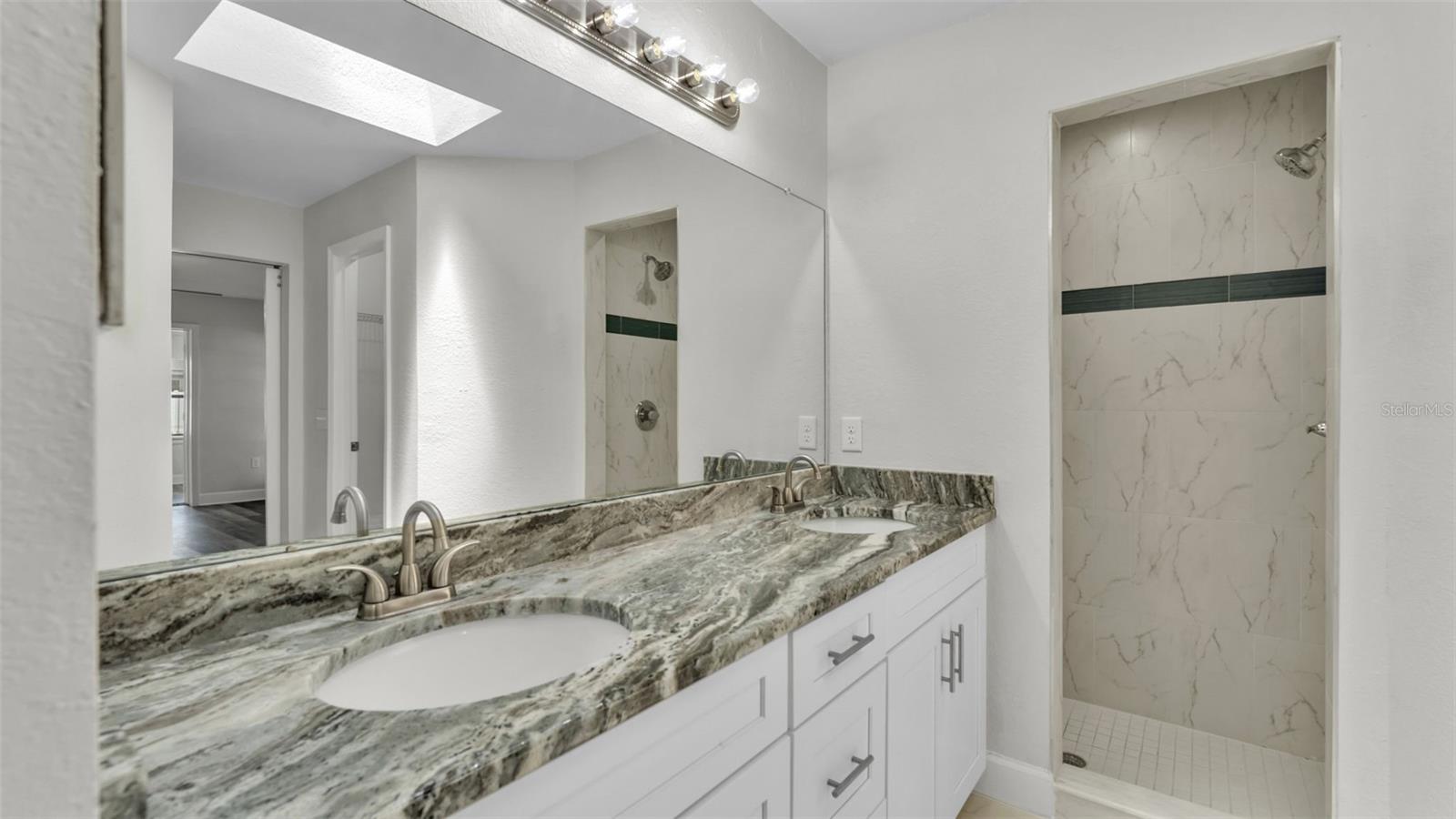 Image 8 of 22 For 7225 Hileman Drive E