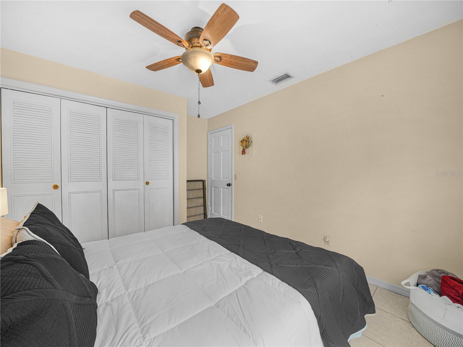 Image 20 of 41 For 4615 Kings Point Court