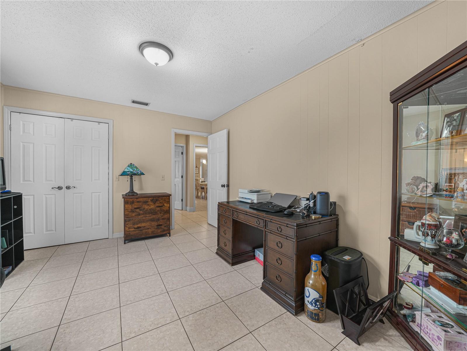 Image 26 of 41 For 4615 Kings Point Court
