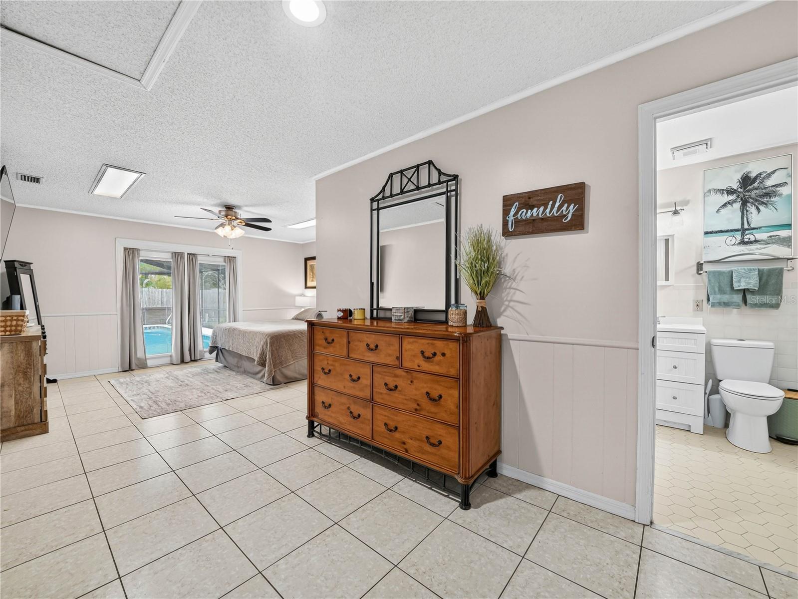 Image 29 of 41 For 4615 Kings Point Court
