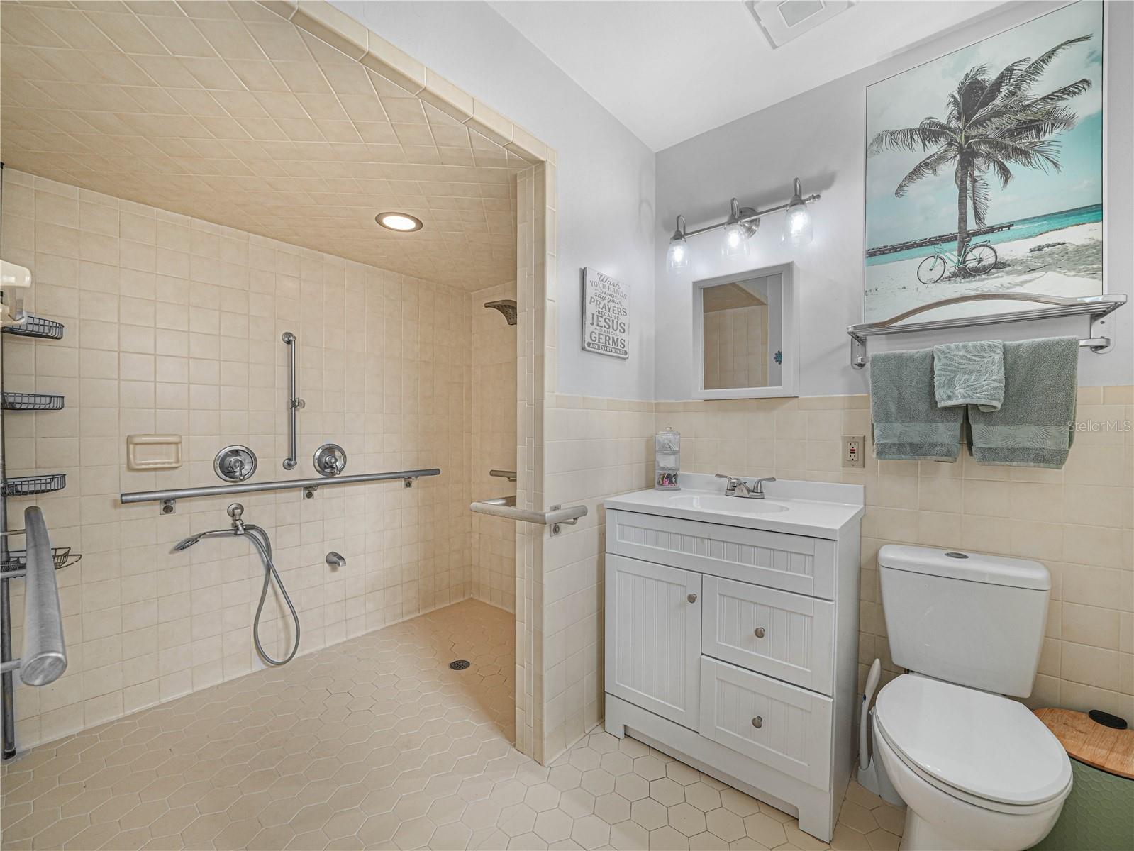 Image 30 of 41 For 4615 Kings Point Court