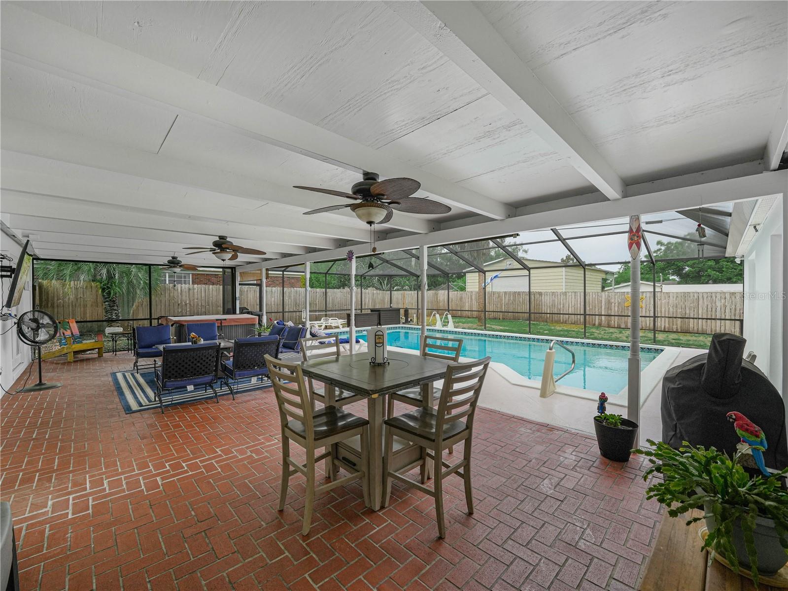 Image 32 of 41 For 4615 Kings Point Court