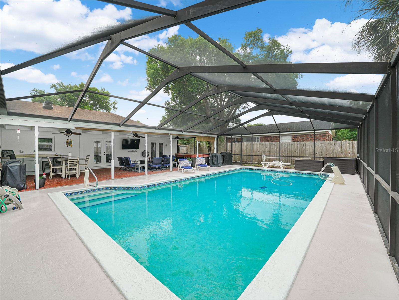 Image 34 of 41 For 4615 Kings Point Court
