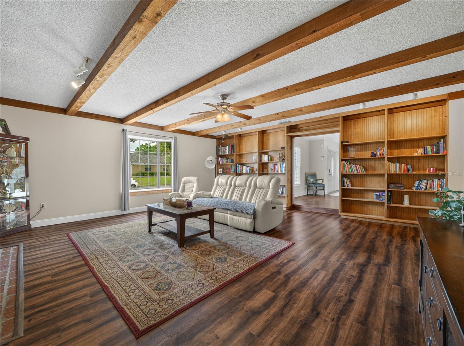 Image 7 of 41 For 4615 Kings Point Court