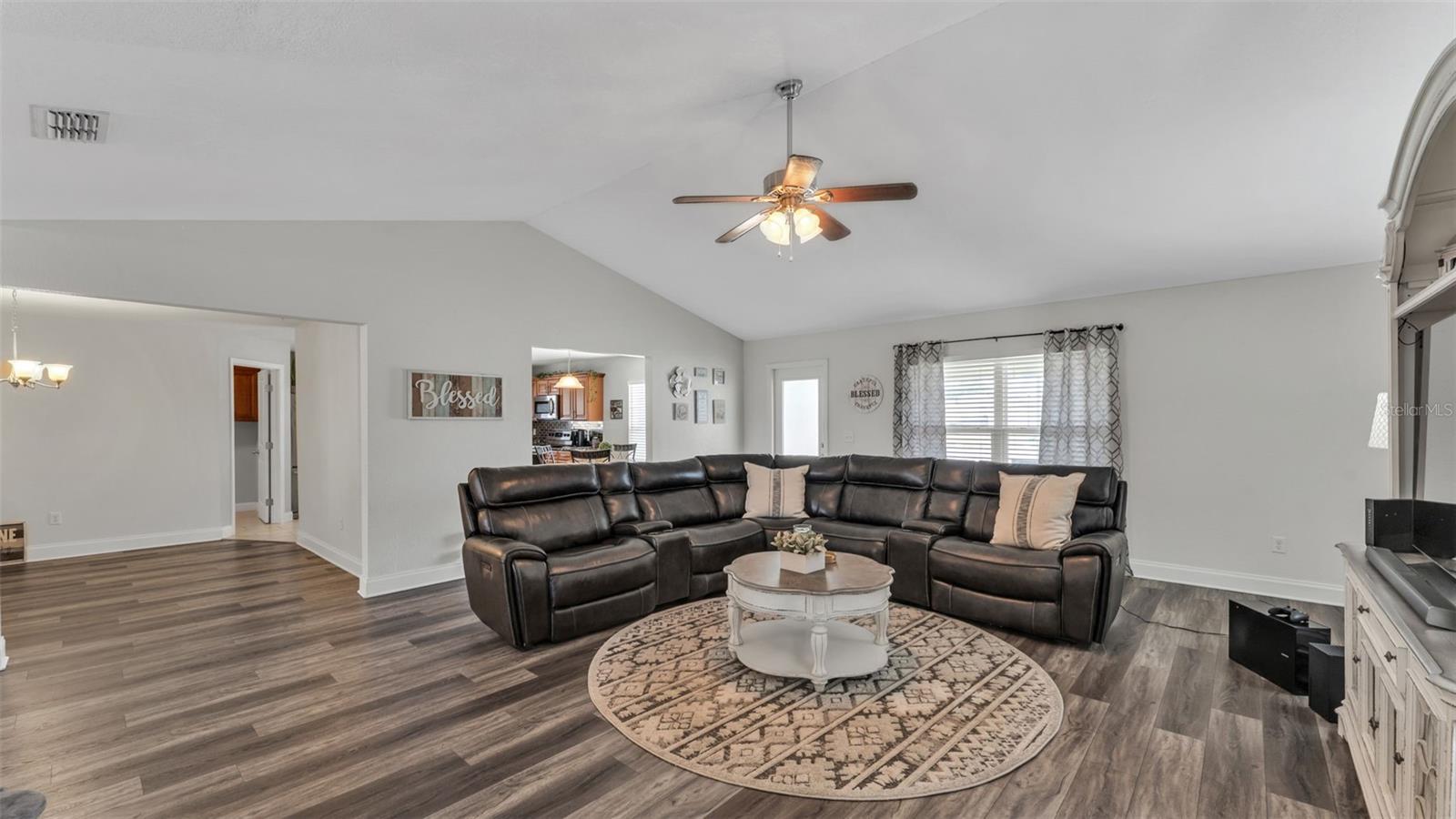 Image 11 of 39 For 6929 Bently Drive