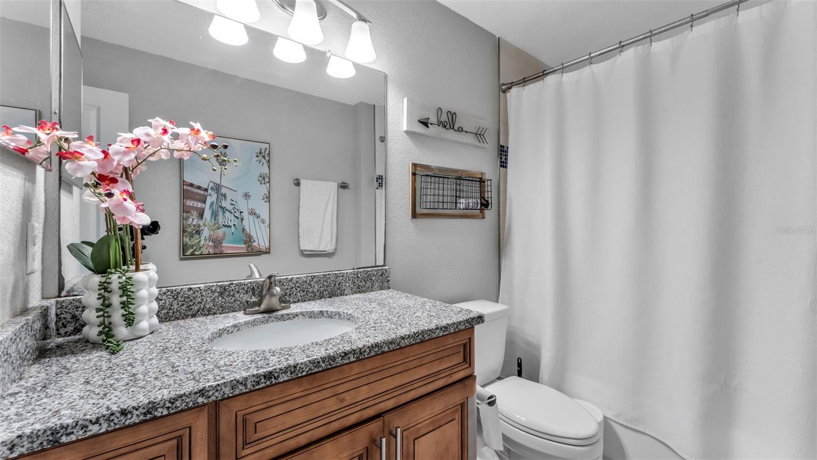 Image 23 of 39 For 6929 Bently Drive