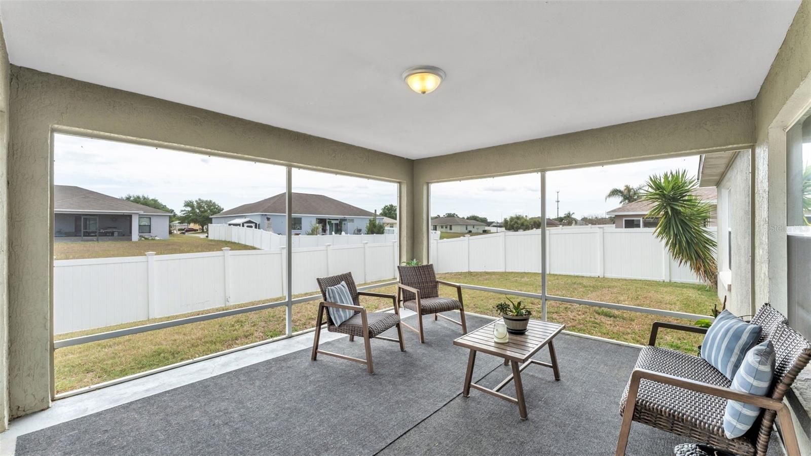 Image 29 of 39 For 6929 Bently Drive