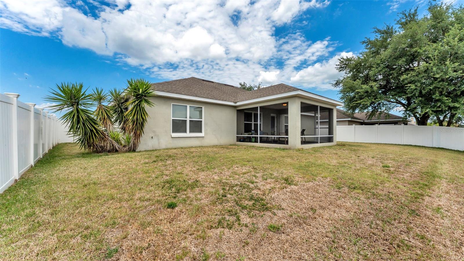 Image 31 of 39 For 6929 Bently Drive