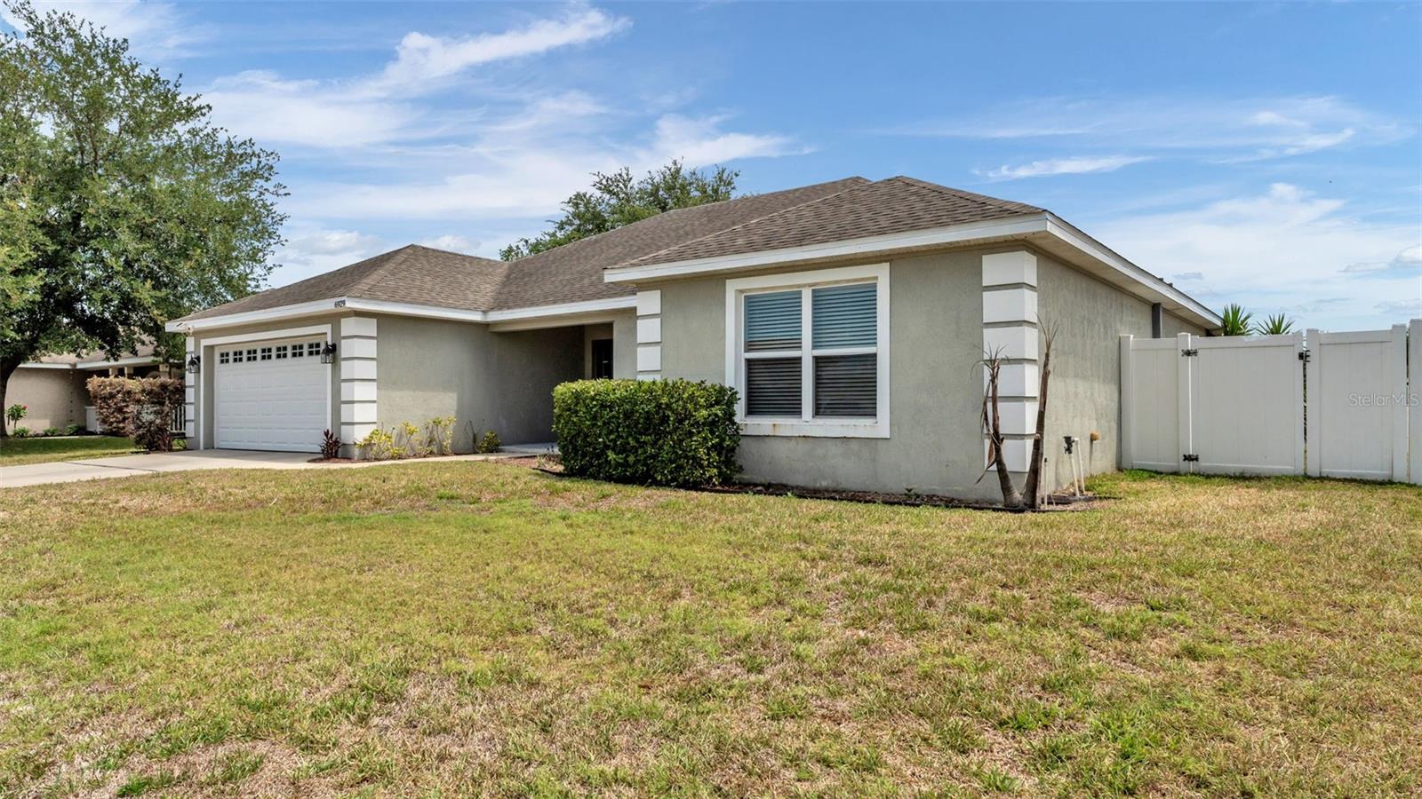 Image 32 of 39 For 6929 Bently Drive