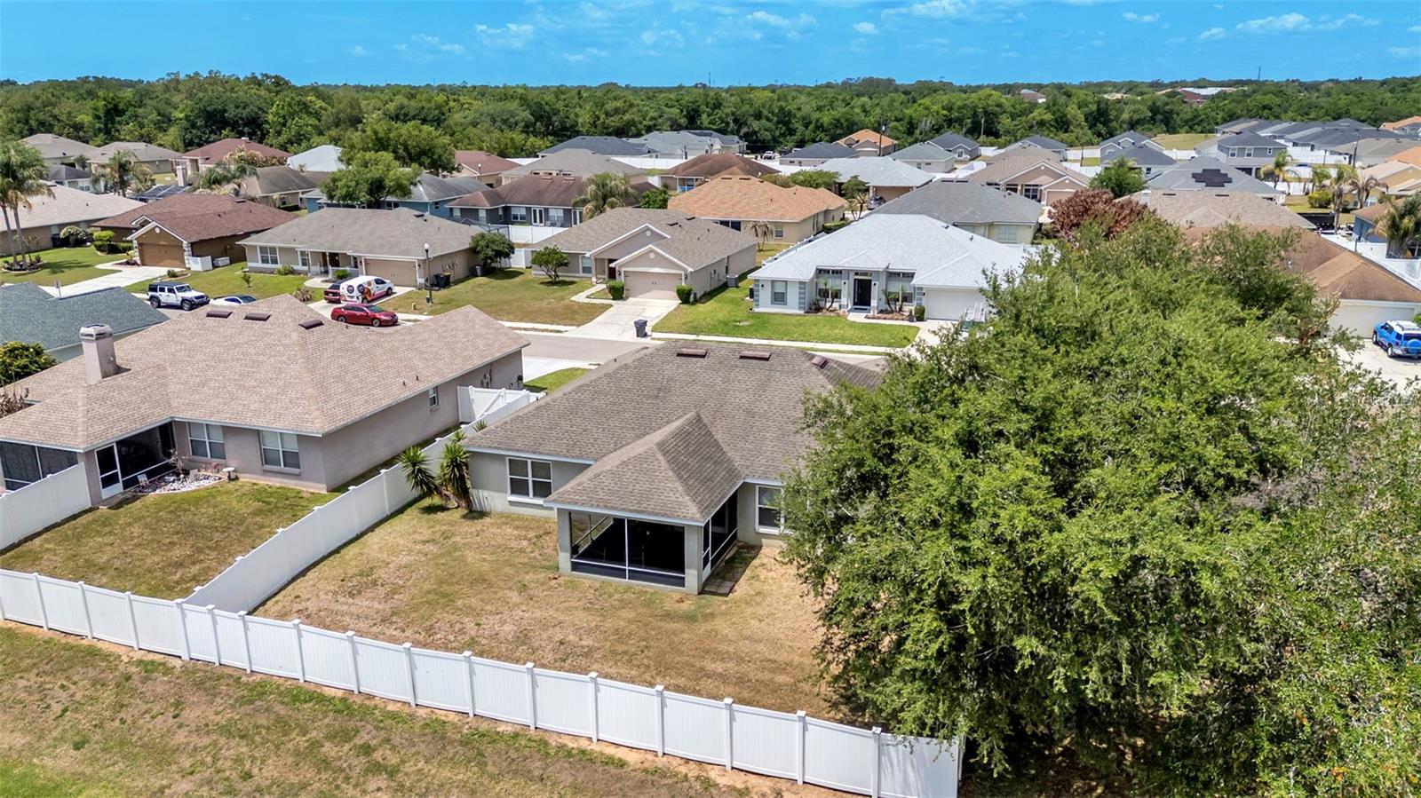 Image 33 of 39 For 6929 Bently Drive