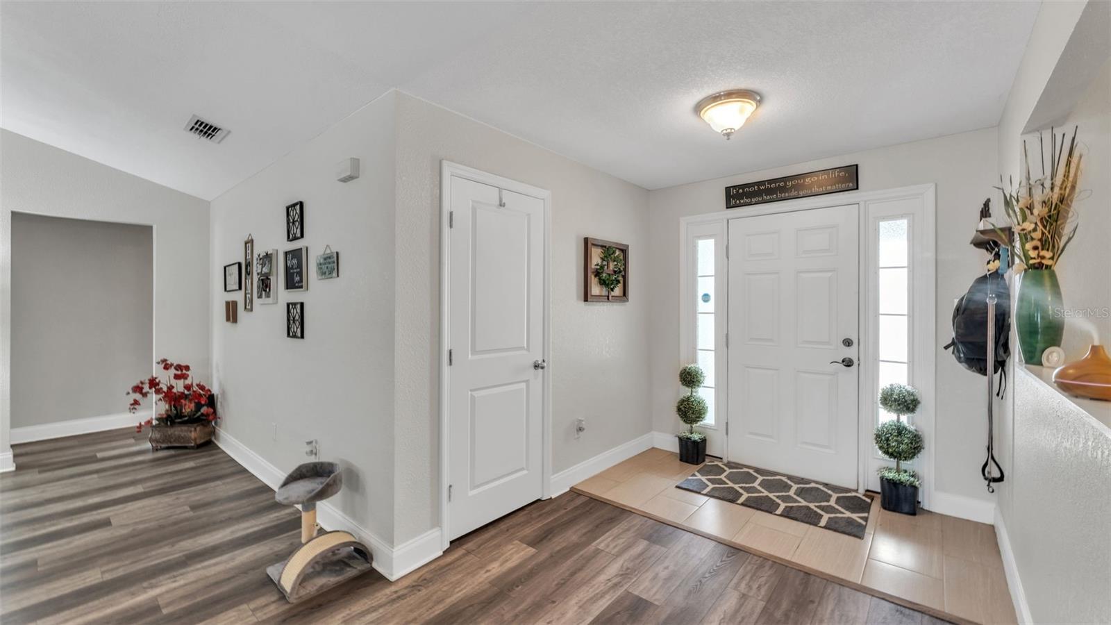 Image 4 of 39 For 6929 Bently Drive