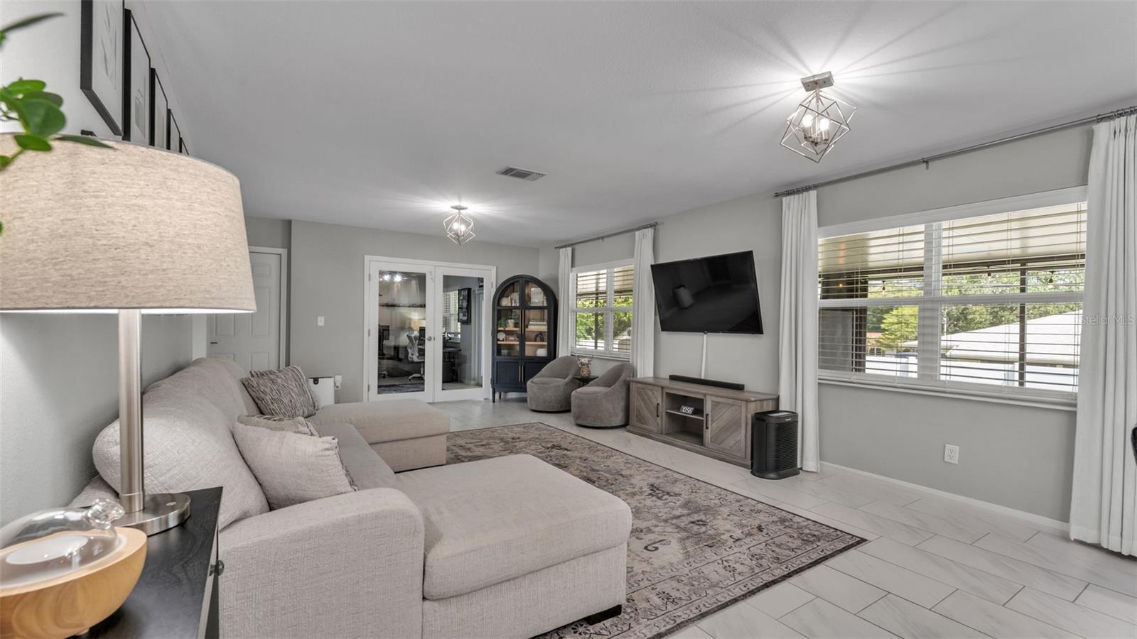 Image 2 of 49 For 1522 Hallam Drive
