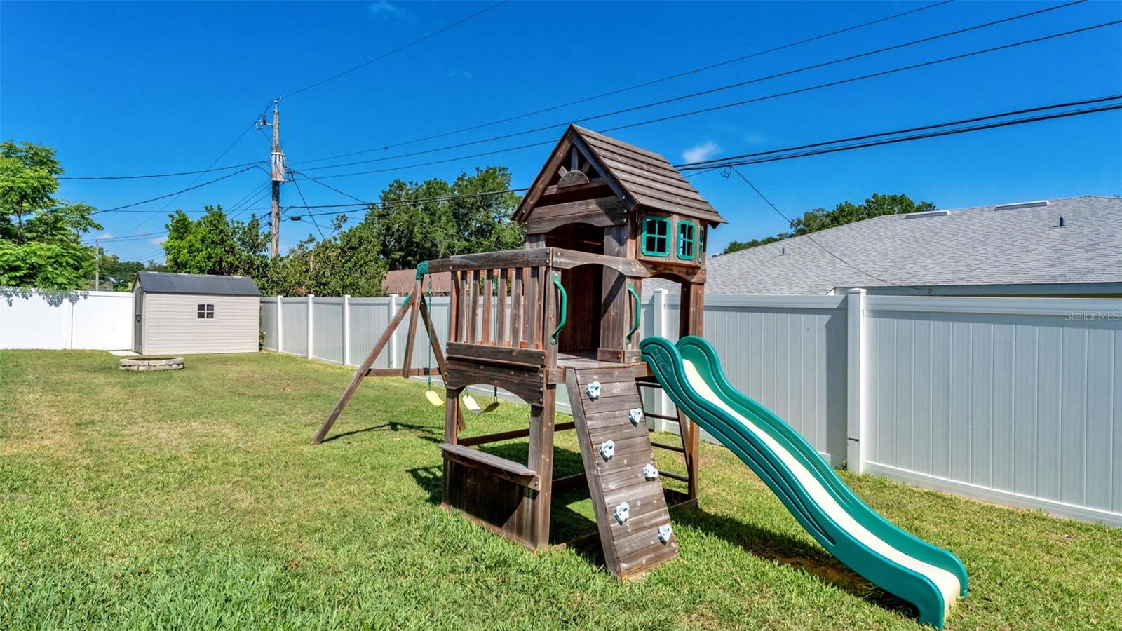 Image 36 of 49 For 1522 Hallam Drive