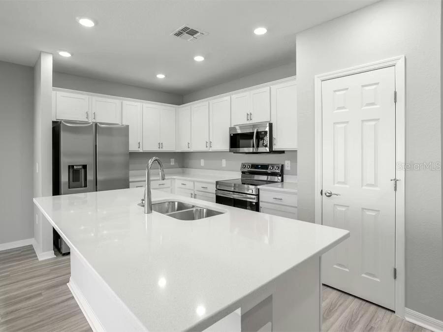 Image 6 of 13 For 5121 Sylas Jax Avenue