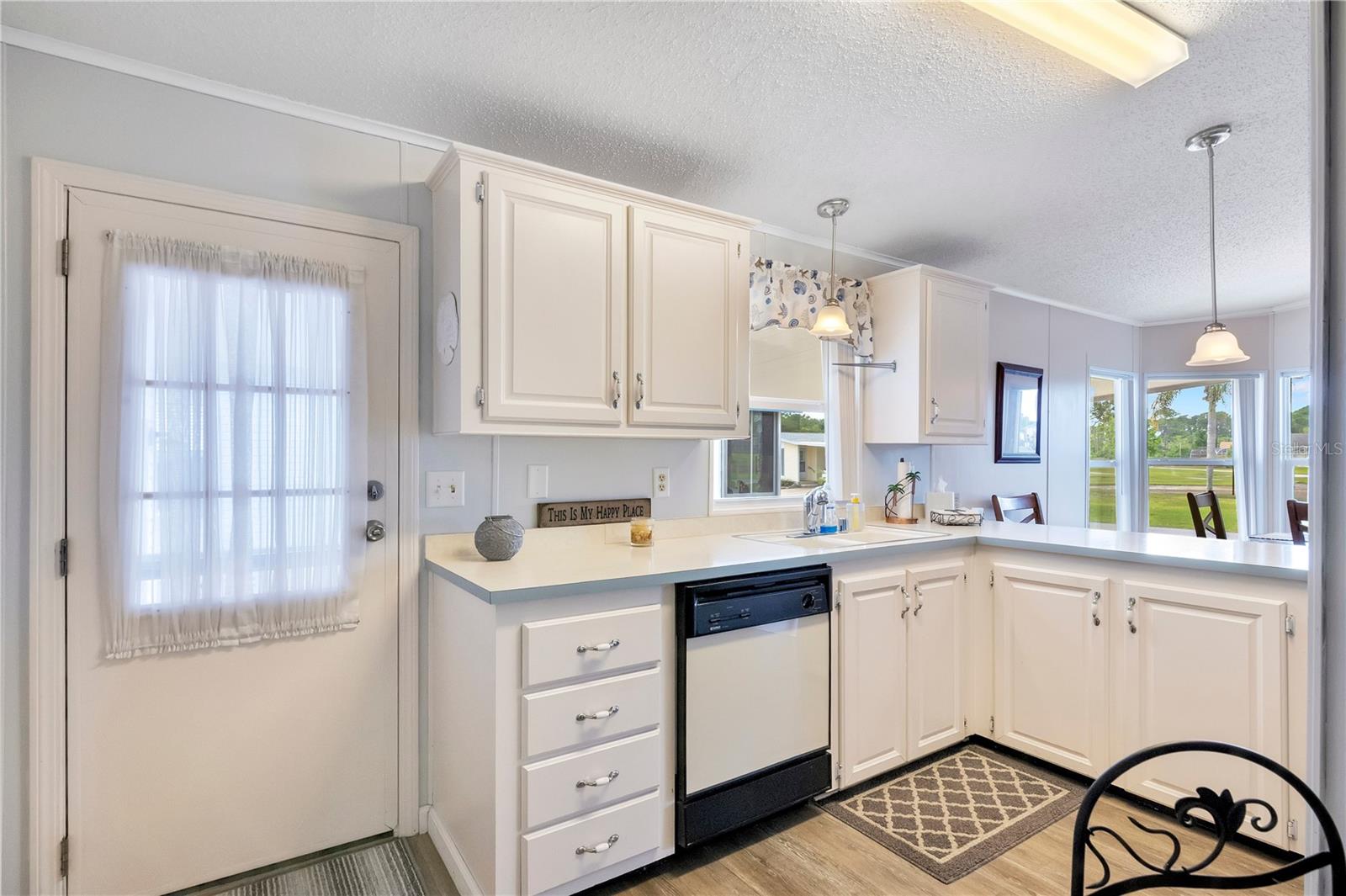 Image 10 of 48 For 642 Polo Park East Boulevard