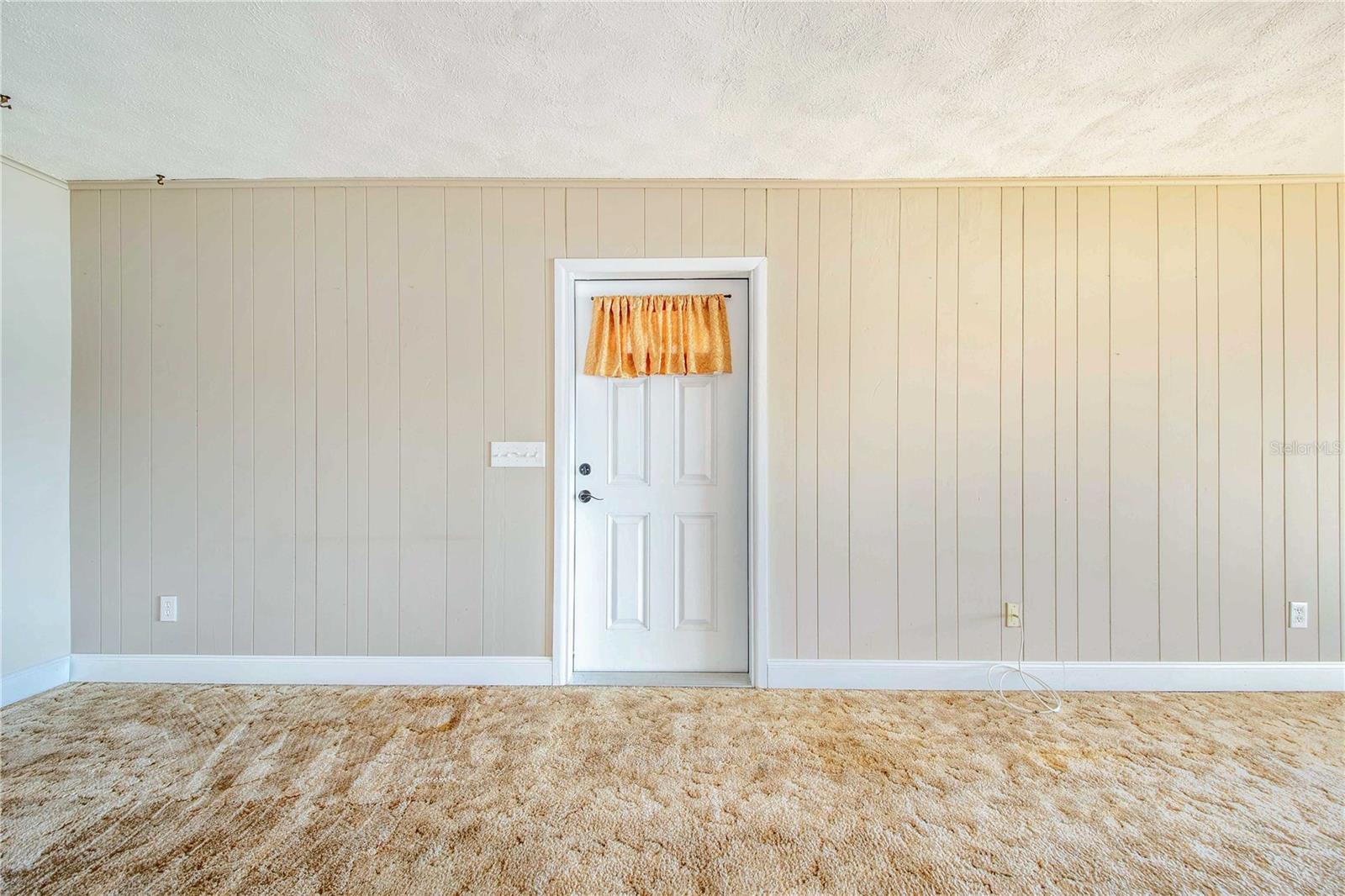 Image 10 of 41 For 1212 Lake Buckeye Drive